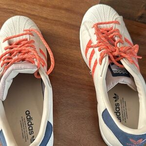 Adidas superstar